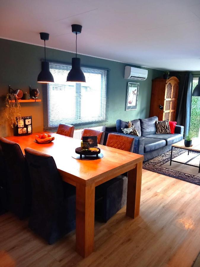 Veluwepark Reewold #Chalet Buizerd# Tussen Het Bosrijke Putten En Garderen Eksteriør bilde